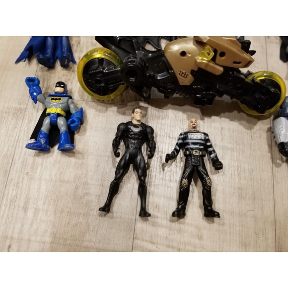 Vintage Kenner Batman Animated Series Figure Lot Of 12 Batcycle Quicktek Tank - Picture 4 of 7